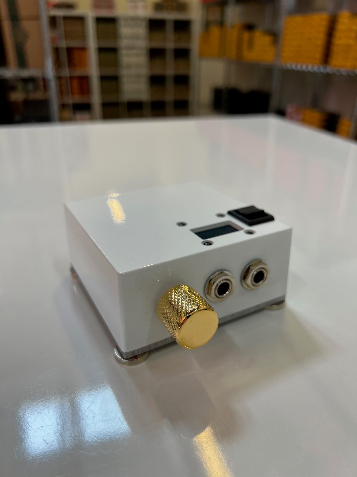 Freedom Electric Power Supply (White Limo)